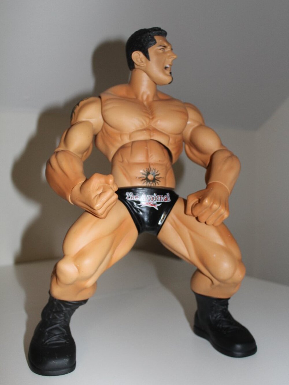 WWE The Animal Dave Batista Ring Giants Jakks Pacific 14" Wrestling Figure 2005